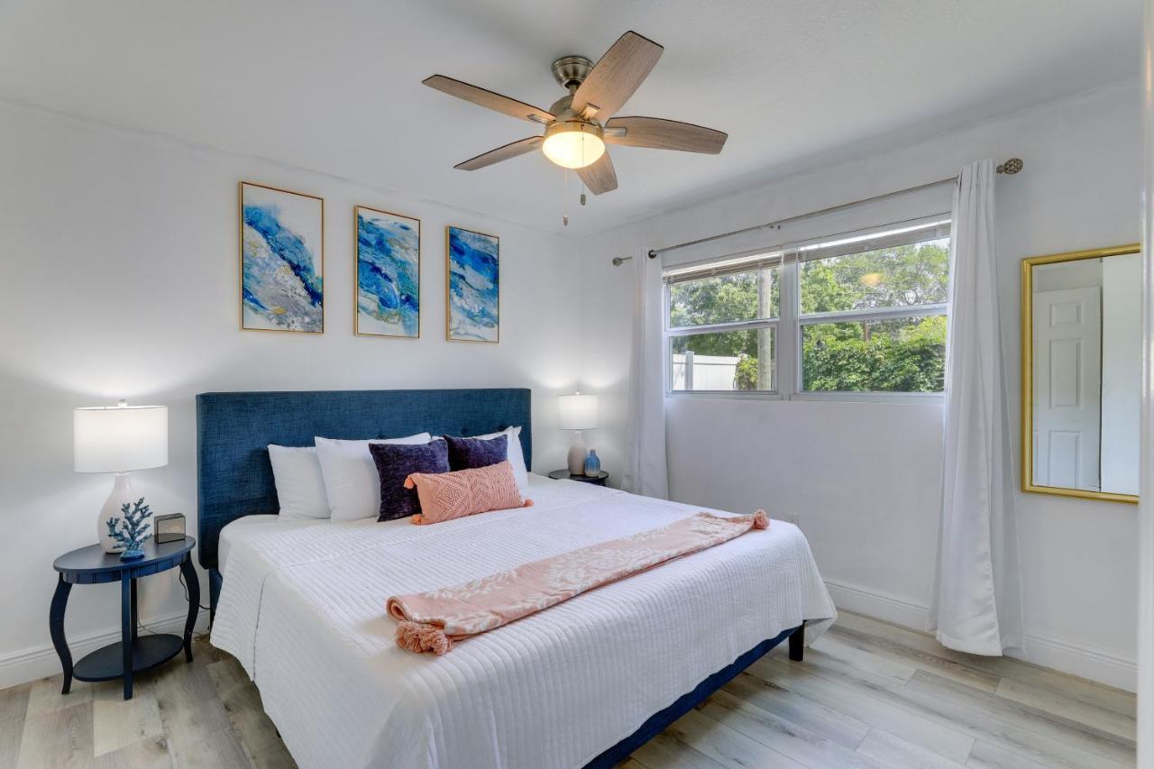 Coastal Sarasota Condo Minutes To Beach! Exterior photo